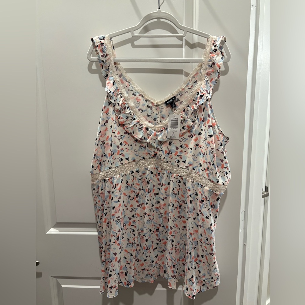 Torrid Floral Lace Trim Women's Top